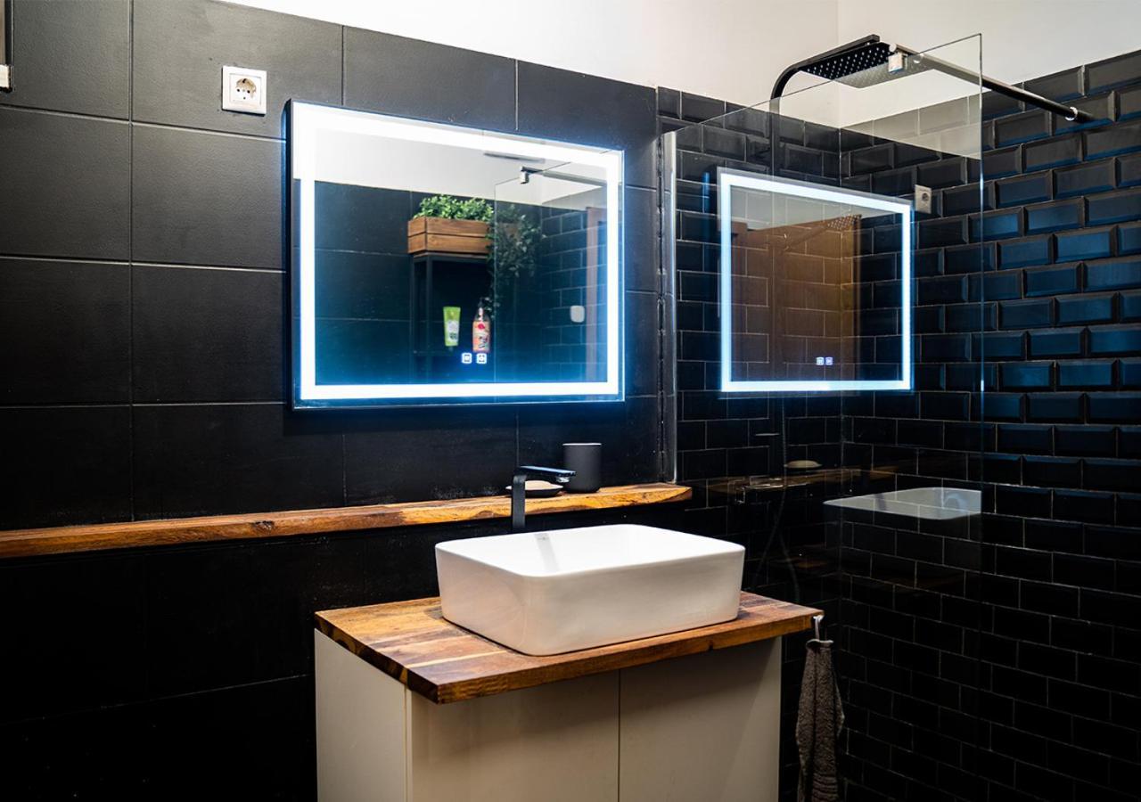 Free Parking - Downtown Location, Balcony & Nespresso Apartment Будапеща Екстериор снимка